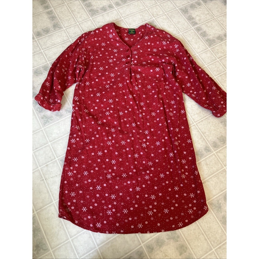 Cabela's granny 100% Cotton red Snow Flake Soft NightGown Sz Small cottagecore